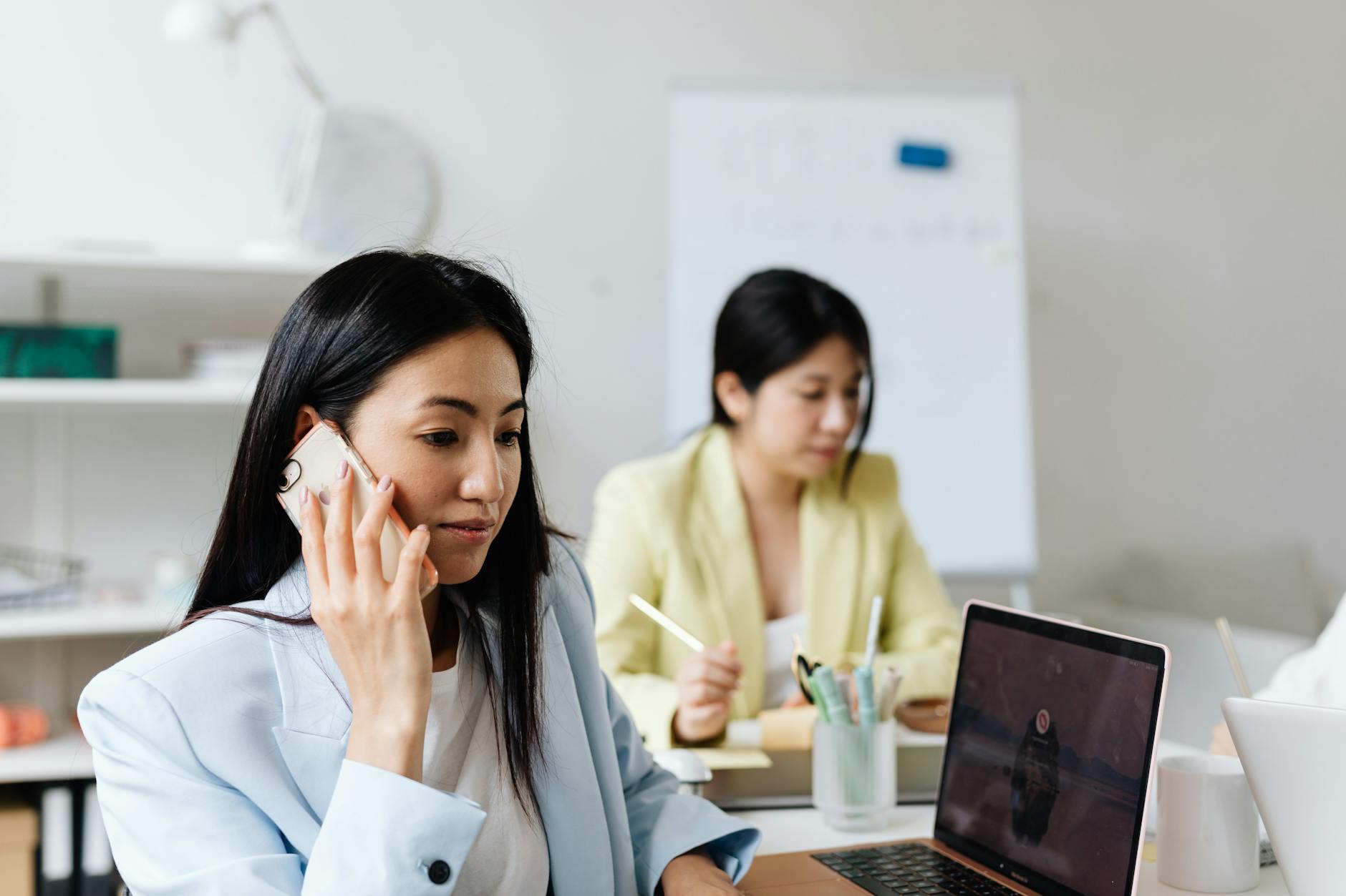 Best Business Phone Systems for Small Teams (2026)