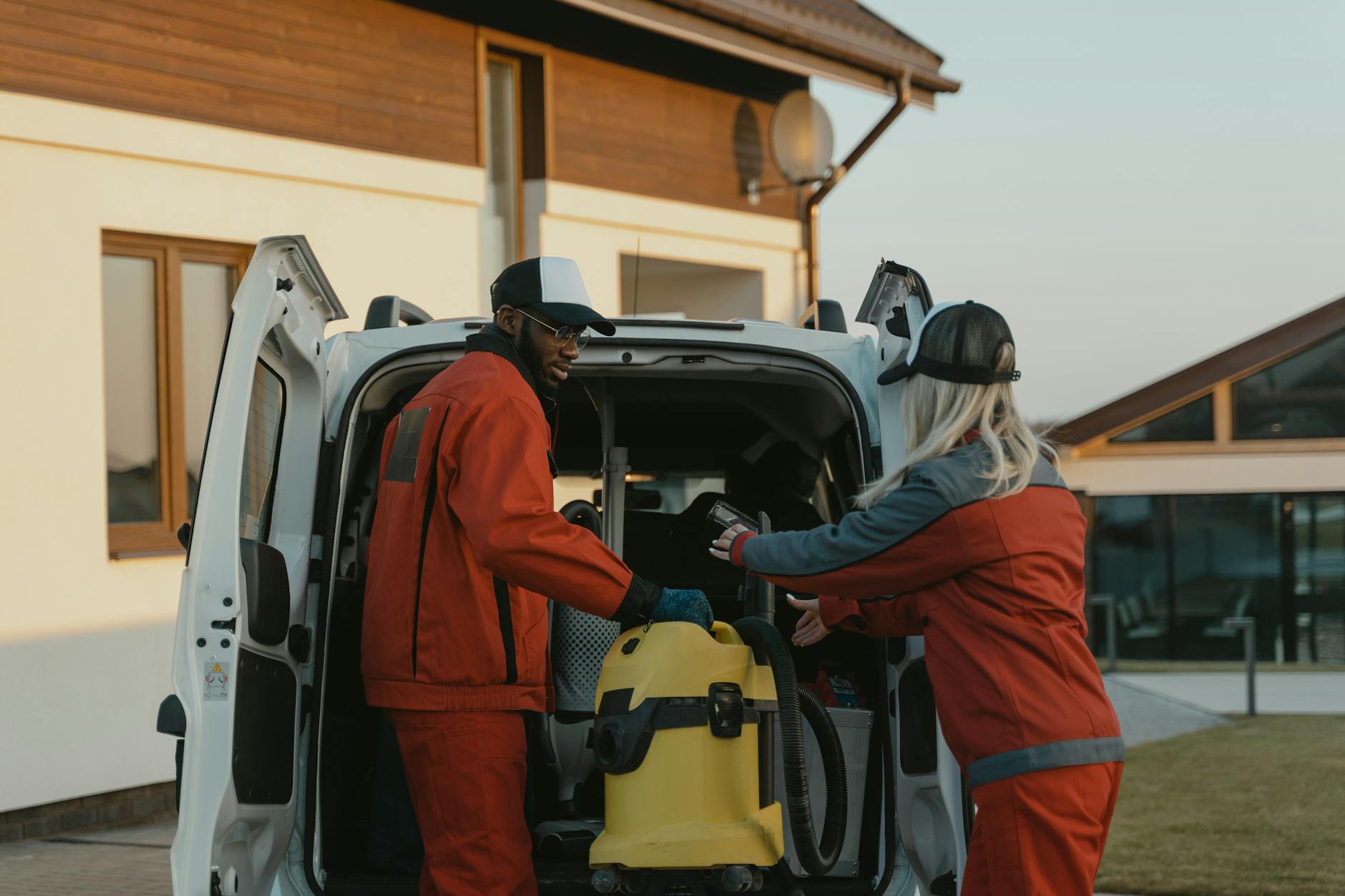 Best Field Service Software for Small Teams 2026